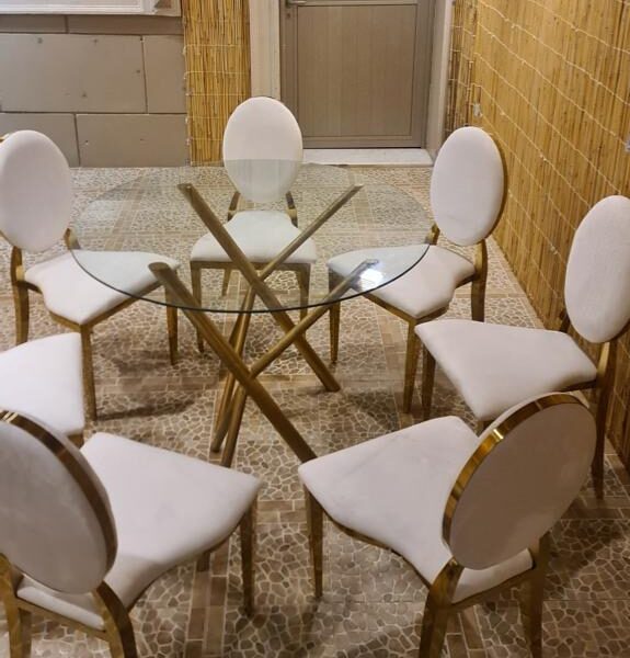 كراسي وطاولات مجهزة للإيجار في الكويت لمناسبات الأفراح والعزاء والحفلات