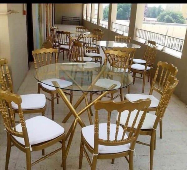 تأجير طاولات بالكويت